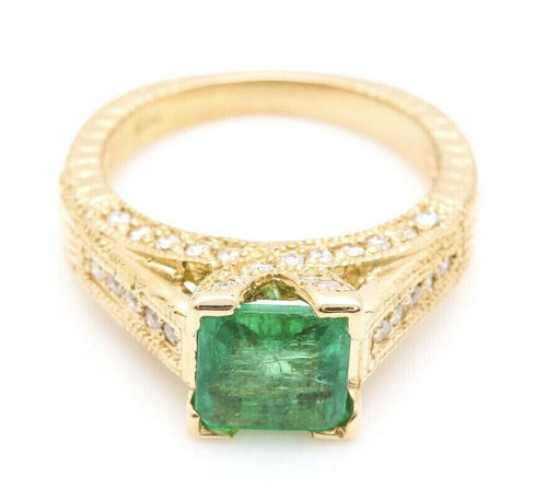 2.60 Carats Natural Emerald and Diamond 14K Solid Yellow Gold Ring