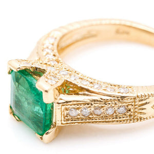 2.60 Carats Natural Emerald and Diamond 14K Solid Yellow Gold Ring