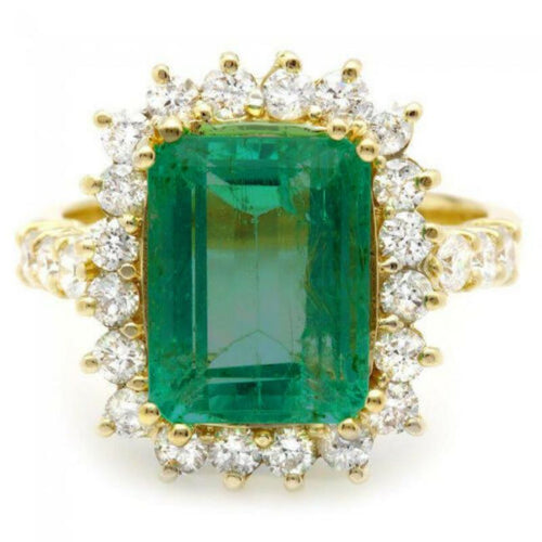 5.50 Carats Natural Emerald and Diamond 14K Solid Yellow Gold Ring