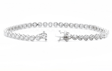 Load image into Gallery viewer, 1.70 Carats Stunning Natural Diamond 14K Solid White Gold Bracelet