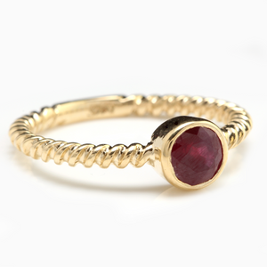 0.80 Carats Exquisite Natural Ruby 14K Solid Yellow Gold Ring