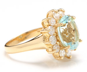 7.68 Carats Exquisite Natural Aquamarine and Diamond 14K Solid Yellow Gold Ring