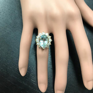 7.68 Carats Exquisite Natural Aquamarine and Diamond 14K Solid Yellow Gold Ring