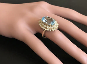 11.40 Carats Exquisite Natural Aquamarine and Diamond 14K Solid Yellow Gold Ring