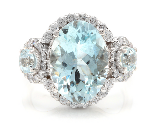 7.80 Carats Exquisite Natural Aquamarine and Diamond 14K Solid White Gold Ring