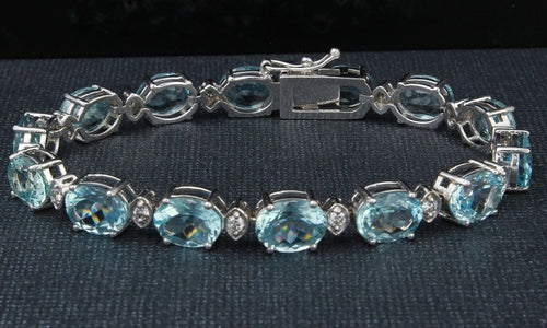 Very Impressive 25.75 Carats Natural Aquamarine & Diamond 14K Solid White Gold Bracelet